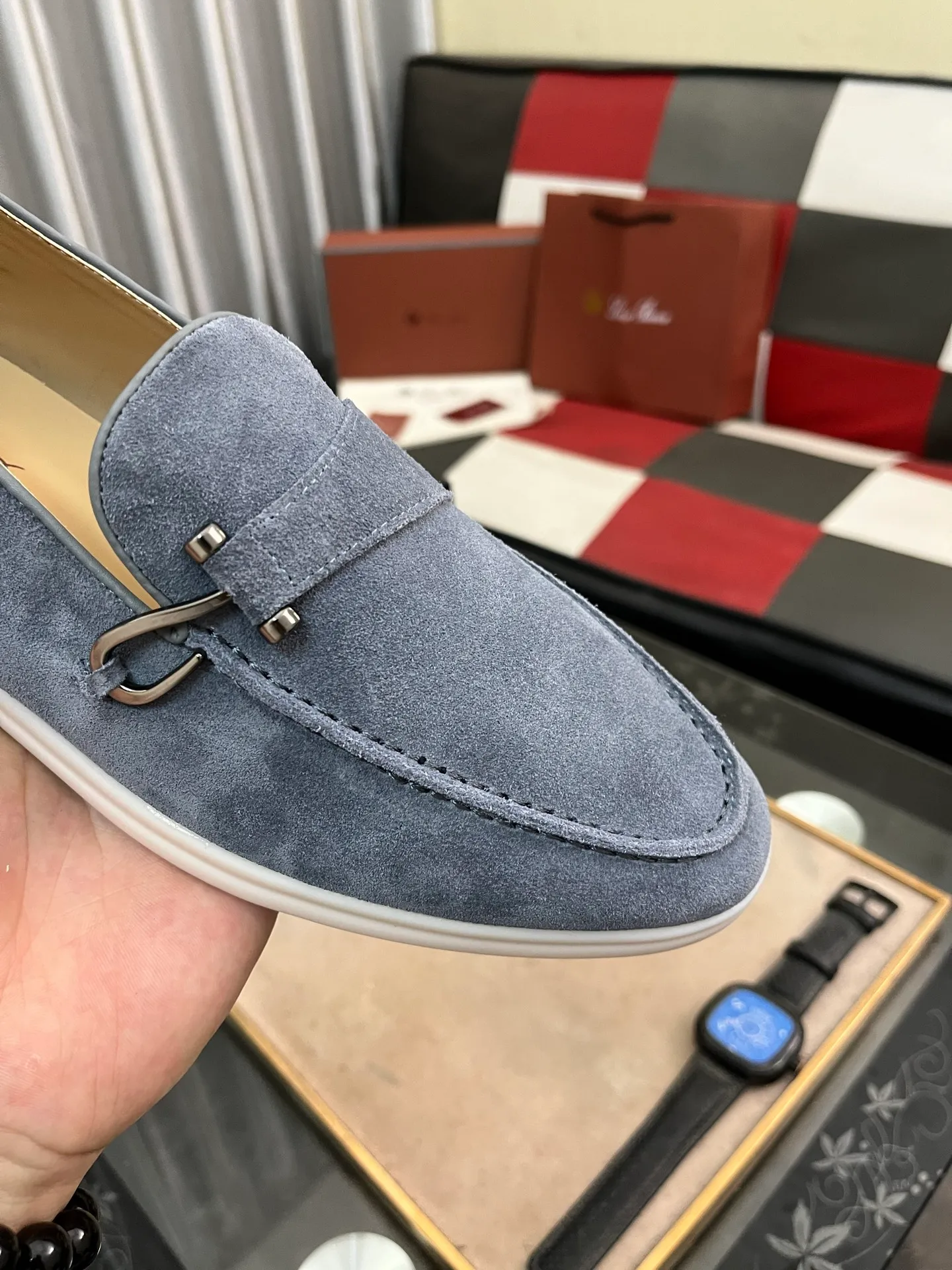 Men's Men's Shoes💰420⌚️⌚️【Loro Piana】LP couple's casual sneakers. Simple and fashionable, the upper is made of cow suede and leather. Sheepskin feet. Custom rubber sole. Size: Female 35-42 (35, 41, 42, 43 customized are non-refundable) Male 38-46 (45, 46 customized)